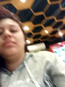 CloeStron online show from October 2025 10:24:02 AM