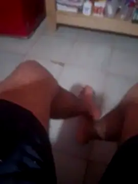 Snapshot of shessAz chatting on April 2026 04:30:02 AM shessAz online show from April 2026 04:30:02 AM