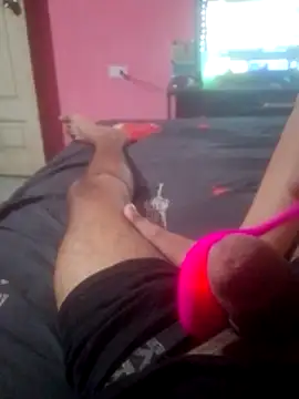 Snapshot of shessAz chatting on April 2026 06:09:01 PM shessAz online show from April 2026 06:09:01 PM