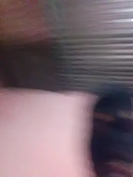 Snapshot of shessAz chatting on April 2026 06:53:02 PM shessAz online show from April 2026 06:53:02 PM