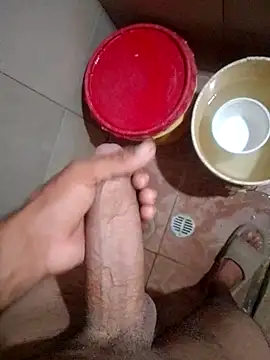 Snapshot of shessAz chatting on September 2025 08:26:01 PM shessAz online show from September 2025 08:26:01 PM