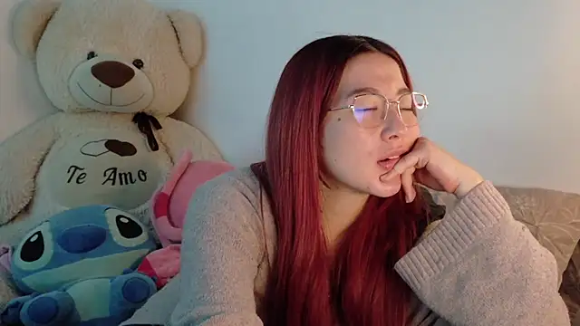 Snapshot of lunnaa_ chatting on November 2025 05:40:02 AM lunnaa online show from November 2025 05:40:02 AM