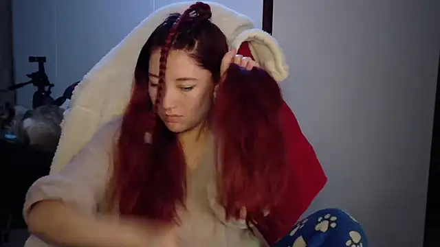 Snapshot of lunnaa_ chatting on October 2025 04:22:02 AM lunnaa online show from October 2025 04:22:02 AM