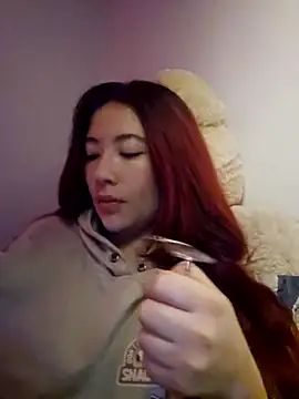 lunnaa  online show from February 2026 10:45:02 AM