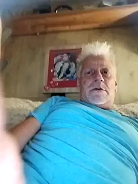 Snapshot of fischnet chatting on October 2025 01:05:02 AM fischnet online show from October 2025 01:05:02 AM