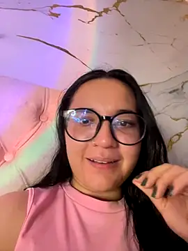 Snapshot of sara_roy04_ chatting on September 2025 04:08:01 AM sara roy04 online show from September 2025 04:08:01 AM