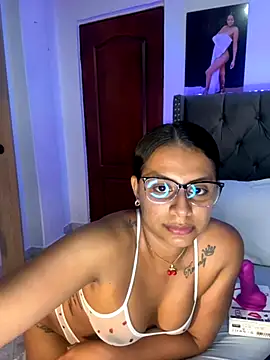 ema zoe online show from September 2025 12:00:02 AM