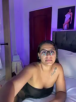 ema zoe online show from April 2026 12:47:02 AM