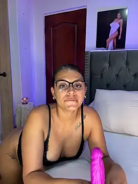 ema zoe online show from March 2026 12:05:01 AM