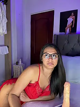 Snapshot of ema_zoe chatting on July 2026 11:59:02 PM ema zoe online show from July 2026 11:59:02 PM