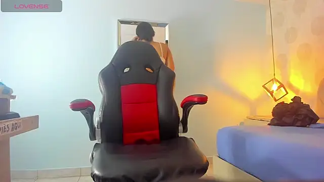 ALISSON BARKER online show from October 2025 12:17:02 PM