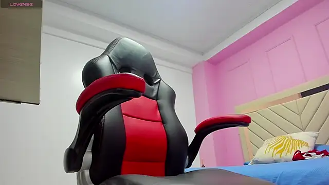 ALISSON BARKER online show from November 2025 12:10:02 PM