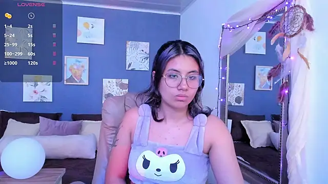 Snapshot of Nova_allen chatting on October 2025 10:44:02 PM Nova allen online show from October 2025 10:44:02 PM