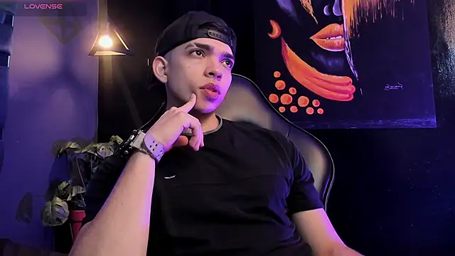 Eryonbradley online show from November 2025 11:25:01 AM