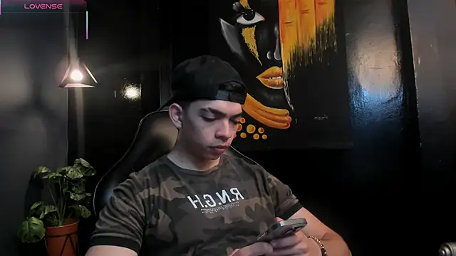 Eryonbradley online show from December 2025 11:20:01 AM