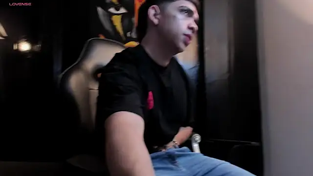 Eryonbradley online show from January 2026 11:25:02 AM