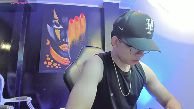 Eryonbradley online show from September 2025 11:22:02 AM