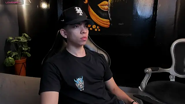 Eryonbradley online show from November 2025 11:21:02 AM