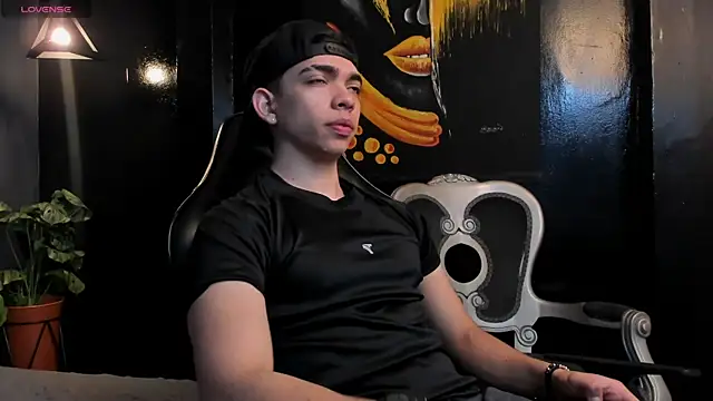 Eryonbradley online show from December 2025 11:23:02 AM