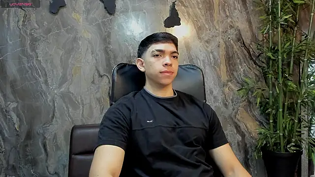 Eryonbradley online show from February 2026 11:21:02 AM