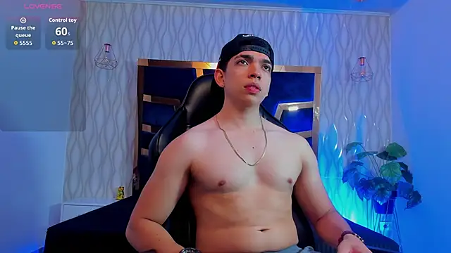 Eryonbradley online show from March 2026 11:25:01 PM