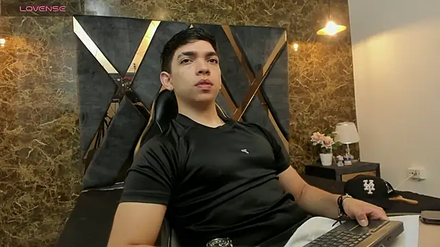 Eryonbradley online show from February 2026 11:33:02 AM