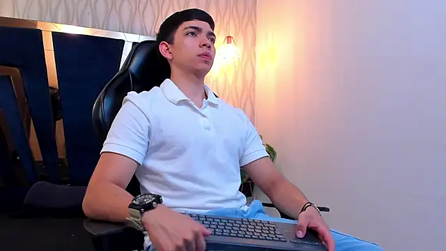 Eryonbradley online show from January 2026 03:04:02 PM