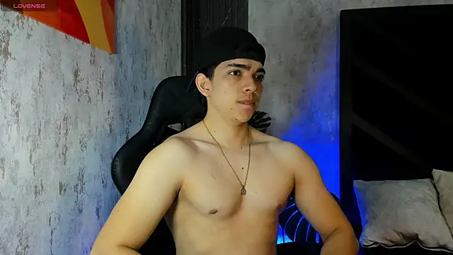 Eryonbradley online show from May 2026 12:05:02 AM