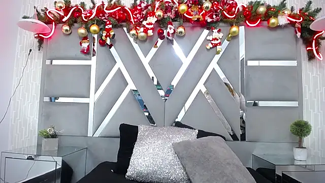 MonzerratBoyer online show from December 2025 08:35:02 PM