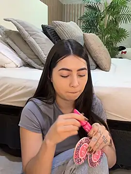 EmelyParker online show from April 2026 07:50:02 PM