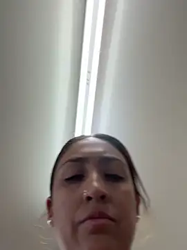 Sonnysoles online show from November 2025 08:14:01 PM