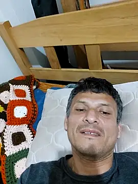 Snapshot of luislimafuego chatting on October 2025 01:13:01 AM luislimafuego online show from October 2025 01:13:01 AM