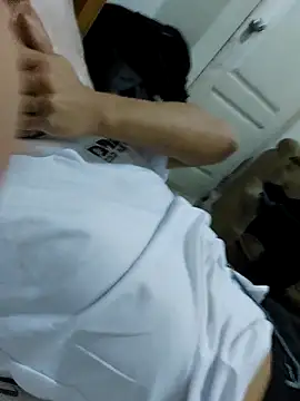 Snapshot of luislimafuego chatting on September 2025 06:13:01 AM luislimafuego online show from September 2025 06:13:01 AM