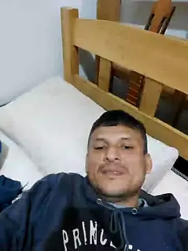 Snapshot of luislimafuego chatting on September 2025 11:54:02 PM luislimafuego online show from September 2025 11:54:02 PM