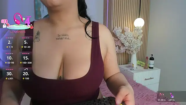 veronica hill  online show from February 2026 03:03:02 AM