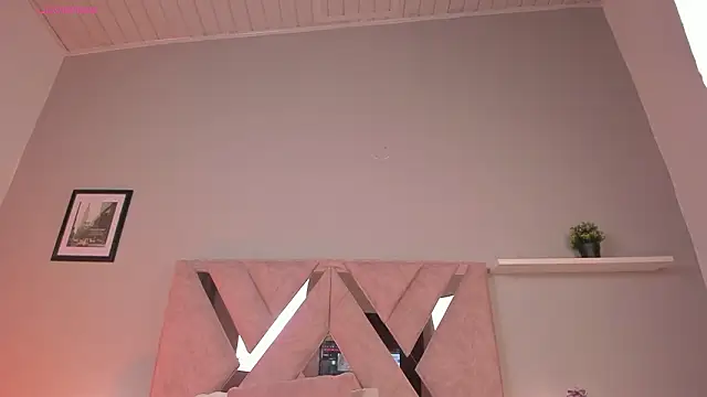 victoria becker  online show from February 2026 12:15:01 PM