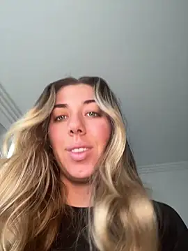 louiseberkeley online show from July 2026 10:38:01 PM