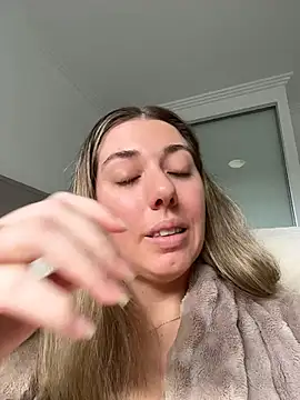 louiseberkeley online show from July 2026 02:01:01 AM