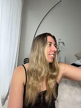 louiseberkeley online show from June 2026 02:11:02 AM