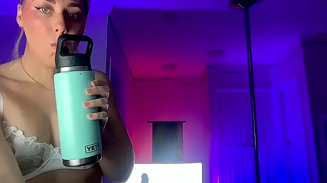 louiseberkeley online show from February 2026 01:50:01 AM