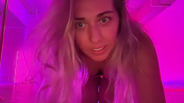 louiseberkeley online show from January 2026 04:16:02 AM