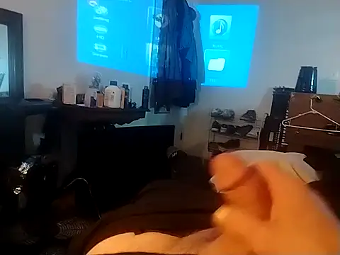 dericblue13 online show from October 2025 05:28:01 PM