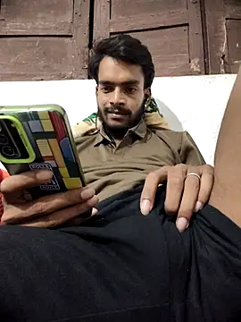 yashuuuu021 online show from September 2025 06:21:02 PM