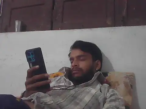 yashuuuu021 online show from September 2025 05:41:02 PM