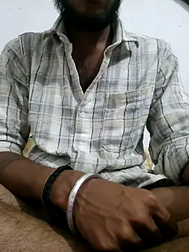yashuuuu021 online show from October 2025 08:00:01 PM