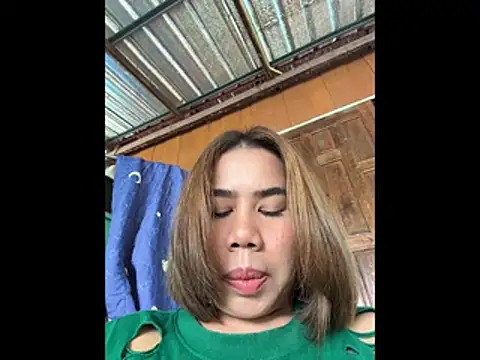 Kath C online show from November 2025 05:33:01 AM