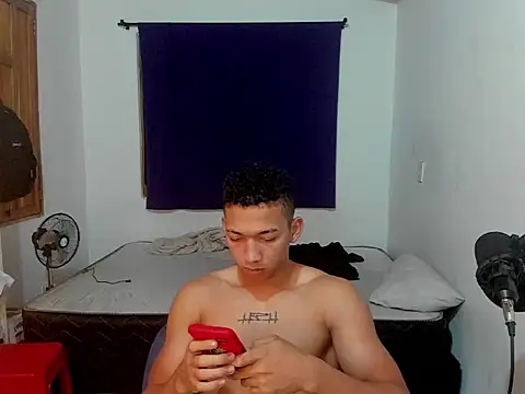 Snapshot of JuanchiT66 chatting on October 2025 04:00:02 AM JuanchiT66 online show from October 2025 04:00:02 AM