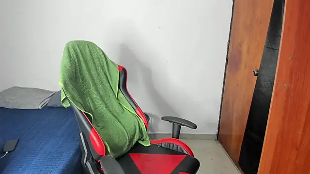 JuanchiT66 online show from March 2026 06:02:01 PM