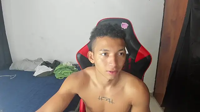 JuanchiT66 online show from March 2026 01:17:02 AM