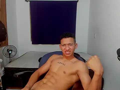 Snapshot of JuanchiT66 chatting on October 2025 04:00:01 AM JuanchiT66 online show from October 2025 04:00:01 AM